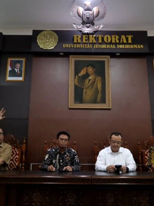 Ali Rokhman Ditunjuk Plt Rektor