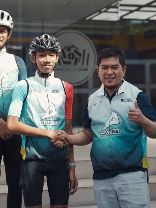 Amikom Purwokerto Launching Aplikasi AMOST