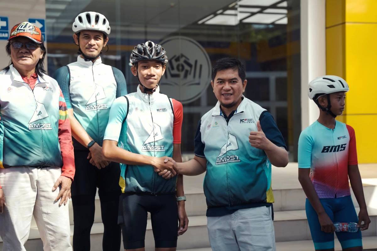 Amikom Purwokerto Launching Aplikasi AMOST