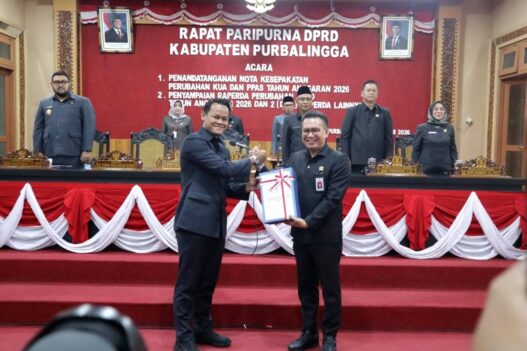 Aturan Pajak dan Retribusi Dirombak
