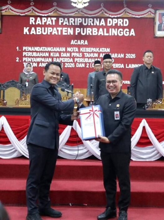 Aturan Pajak dan Retribusi Dirombak