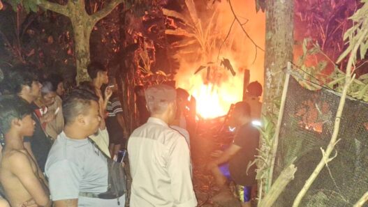 Bakar Sampah Berujung Petaka