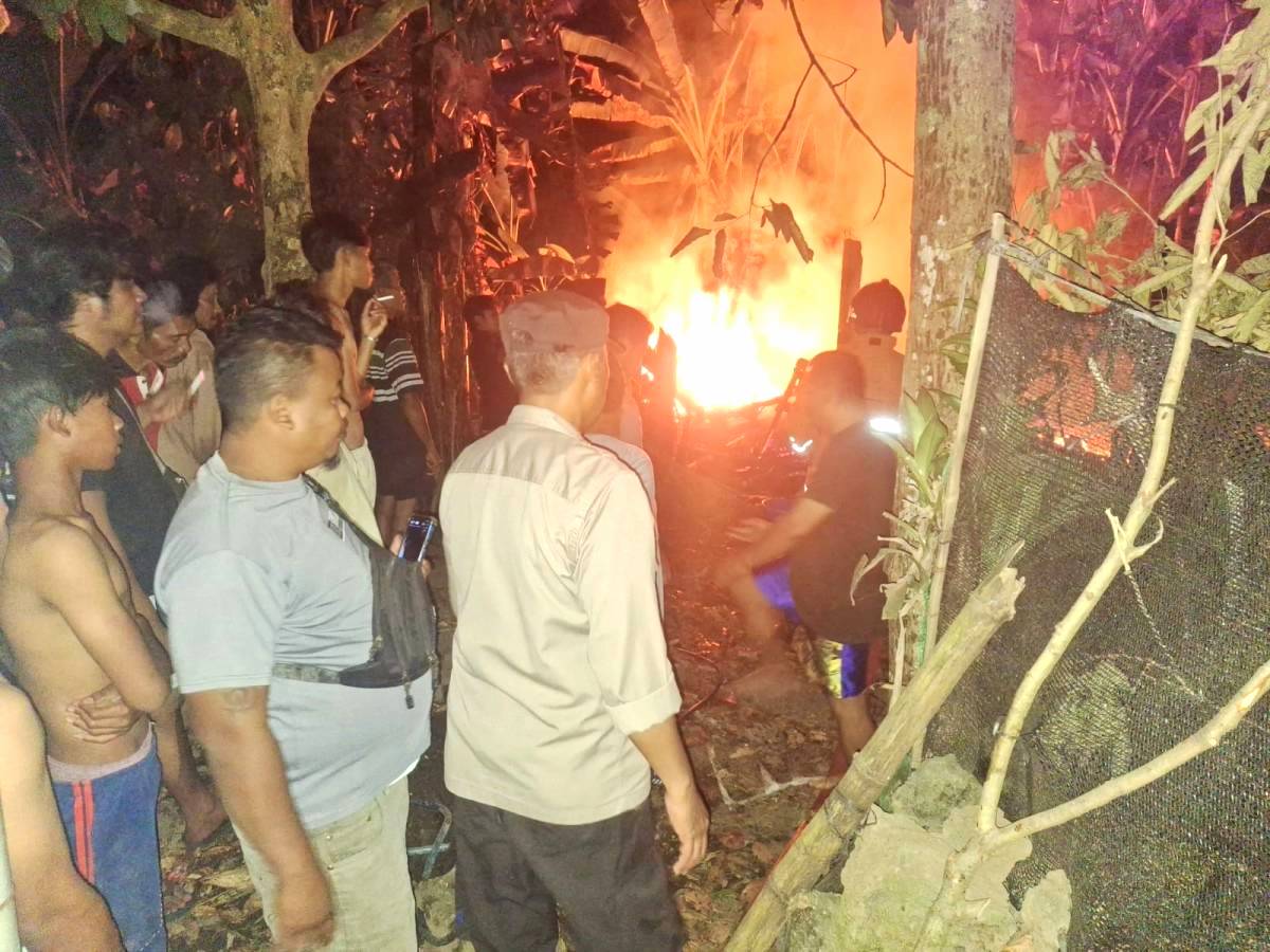 Bakar Sampah Berujung Petaka