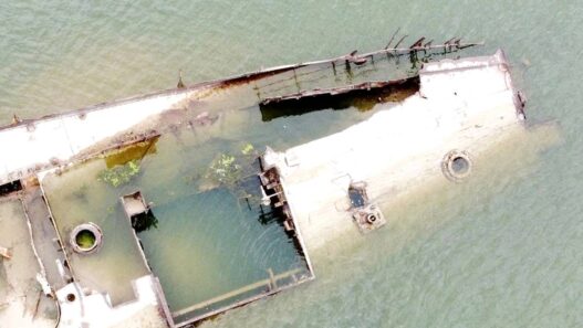 Bangkai Kapal Nazi Muncul di Sungai Danube