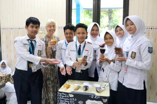 Belajar Bahasa Inggris Bersama Native Speaker Belanda