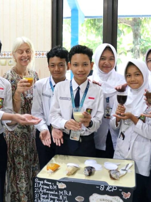 Belajar Bahasa Inggris Bersama Native Speaker Belanda