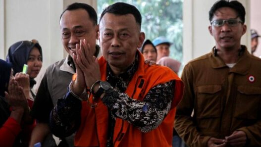 Bupati Ponorogo Sugiri Divonis 6,5 Tahun