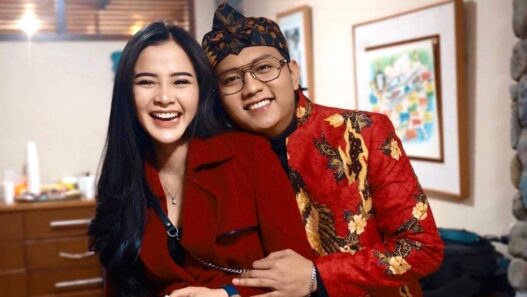 Diterpa Isu Keretakan Rumah Tangga