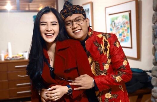Diterpa Isu Keretakan Rumah Tangga