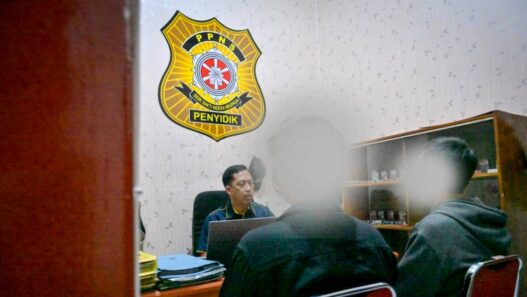 Dua Pelaku Pencucian Pasir Jalani Pemeriksaan