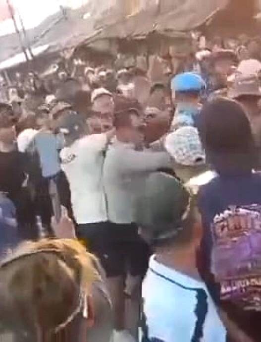 Dua Polisi Jadi Korban Pengeroyokan