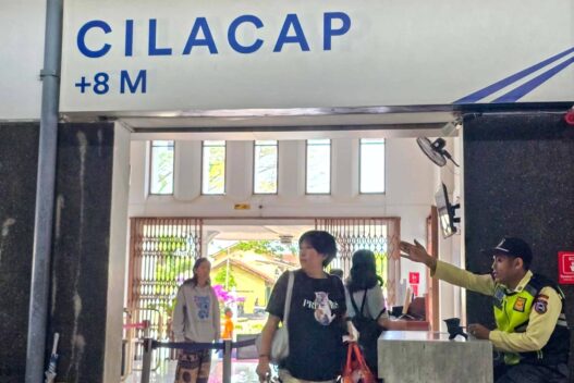 Empat Kereta Api Diskon 17 Persen