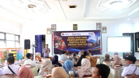 Empat Pasar Terapkan 100 Persen E Retribusi