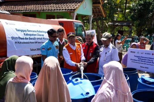 Enam Desa Kekurangan Air Bersih