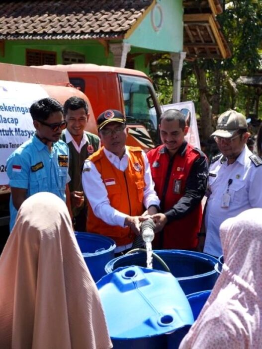 Enam Desa Kekurangan Air Bersih