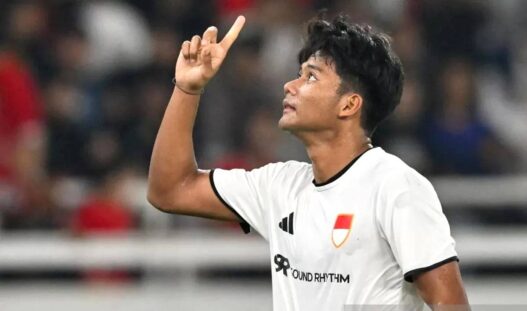 Enggan Berpuas Diri