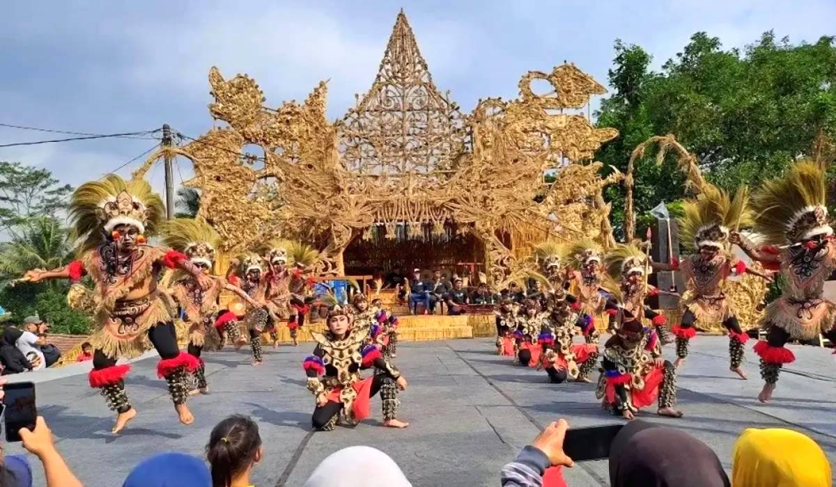 Festival Seniman Lima Gunung
