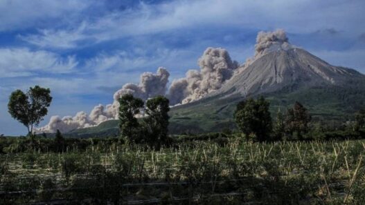 Gunung Sinabung Kembali Erupsi