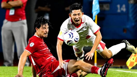 Hidup Mati Garuda di Kandang Singa