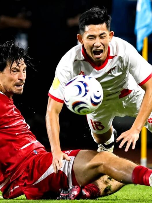 Hidup Mati Garuda di Kandang Singa