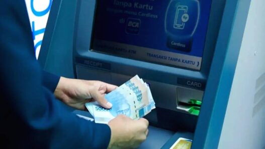 Inilah Langkah Tarik Tunai dari Shopeepay Dengan ATM BCA
