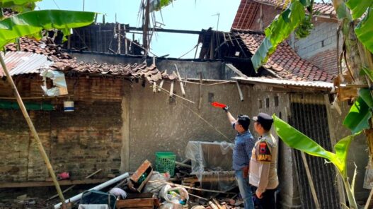 Instalasi Listrik Tak Standar, Rumah Terbakar