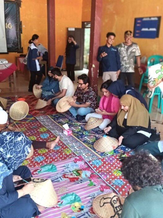 Kampung Tudung Grujugan Jadi Tujuan Mahasiswa