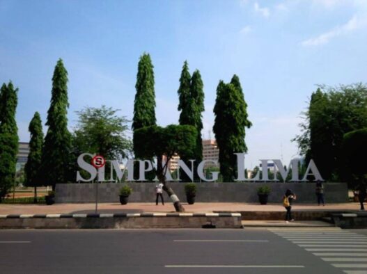 Kawasan Simpang Lima Semarang