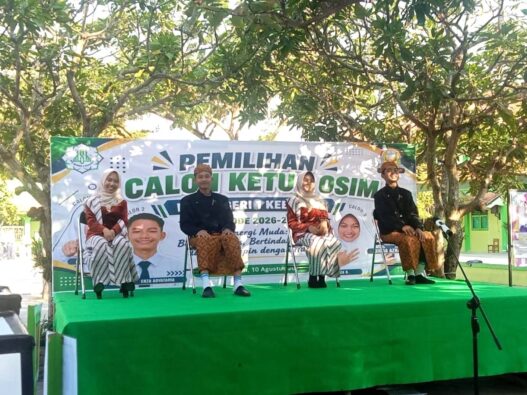 Ketua OSIS Terpilih Menang Tipis