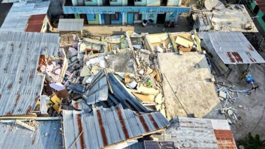Korban Gempa NTT Tembus 103 Orang