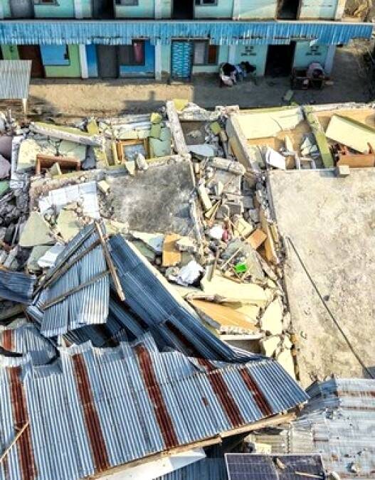 Korban Gempa NTT Tembus 103 Orang