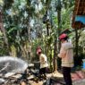 Korsleting Listrik Sambar Bensin Bakar Warung