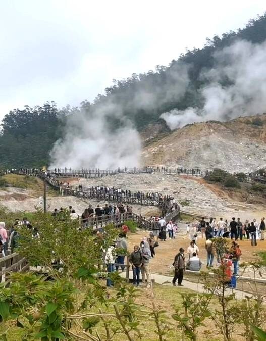 Kunjungan Wisata Dieng Tembus 10 Ribu Orang