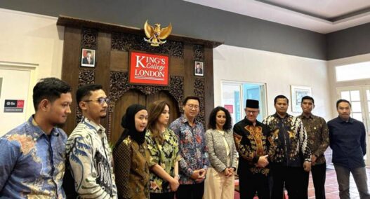 Lowongan King's College