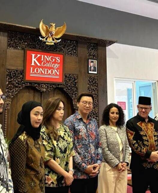 Lowongan King's College