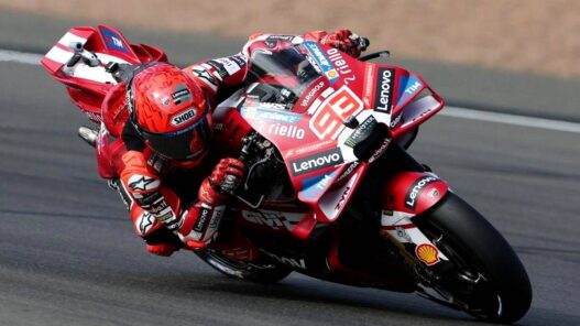 Marc Marquez Tercepat, Raul Fernandez Tempel Ketat