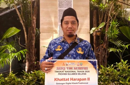Mukhtarom Sabat Juara Harapan 2 Kaligrafi Tingkat Nasional