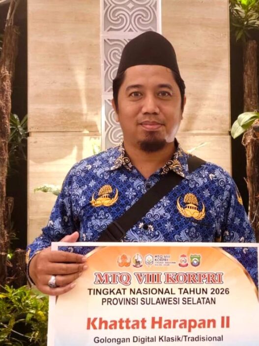Mukhtarom Sabat Juara Harapan 2 Kaligrafi Tingkat Nasional