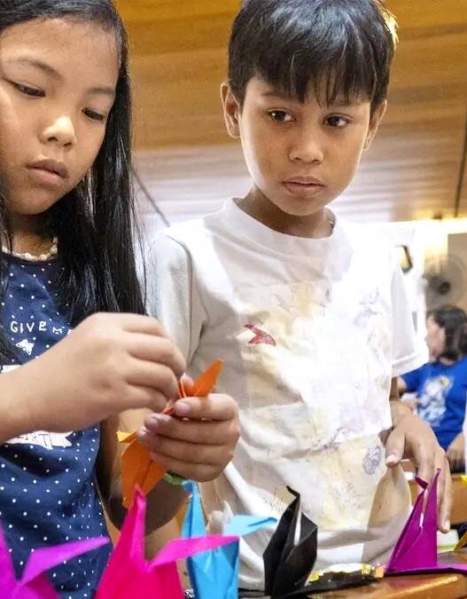 Origami Seribu Burung Bangau untuk Perdamaian