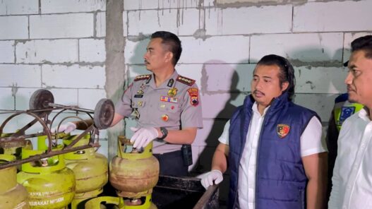 Pangkalan Resmi Diduga Oplos LPG Subsidi