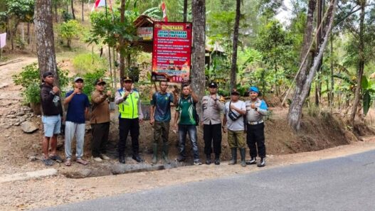 Pasang Papan Peringatan, Polres Cegah Kebakaran Hutan