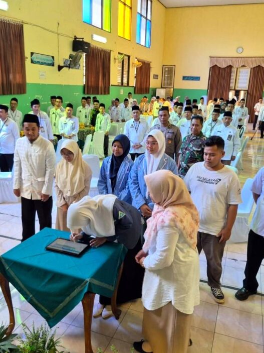 Pelajar Lintas Agama Teken Pakta Kerukunan