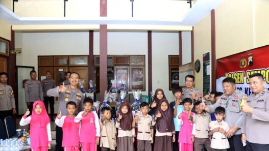 Pelajar Sempor Dapat Bantuan