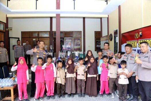 Pelajar Sempor Dapat Bantuan