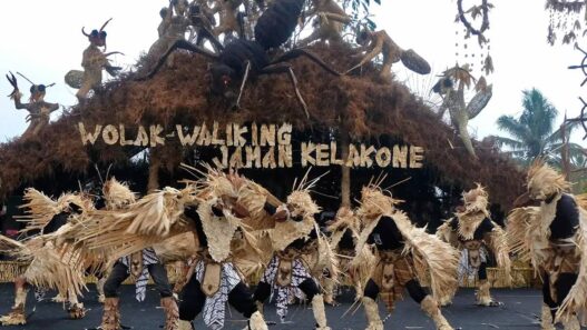 Pesta Seniman Berkarya Festival Lima Gunung