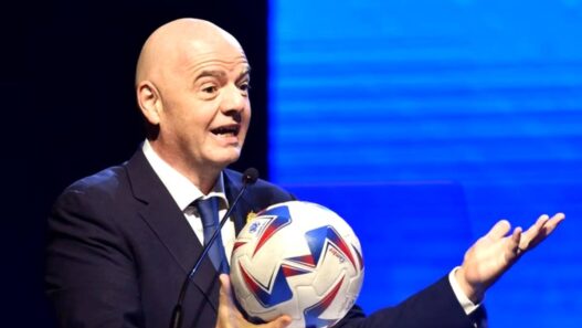 Posisi Infantino Kian Terpojok