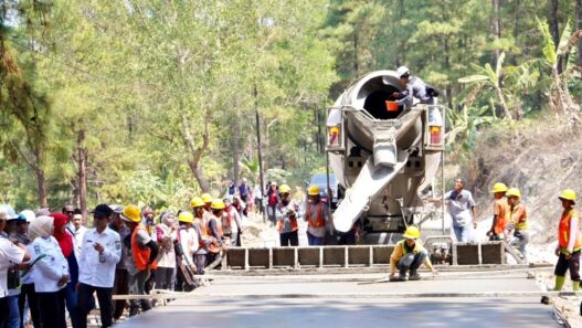 Progres Perbaikan Jalan Wadasmalang Slepi Capai 64,98 Persen