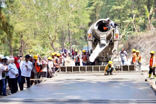 Progres Perbaikan Jalan Wadasmalang Slepi Capai 64,98 Persen