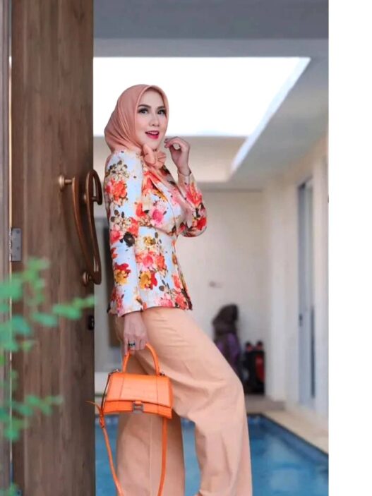 Rayakan Ultah di Kapal Pesiar