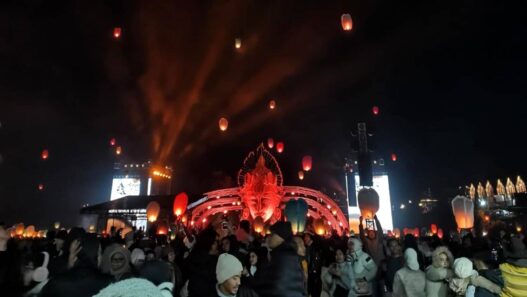 Ribuan Lampion Penuhi Langit Dieng